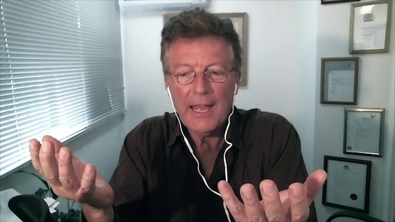 Richard Hill demonstrating mirroring hands