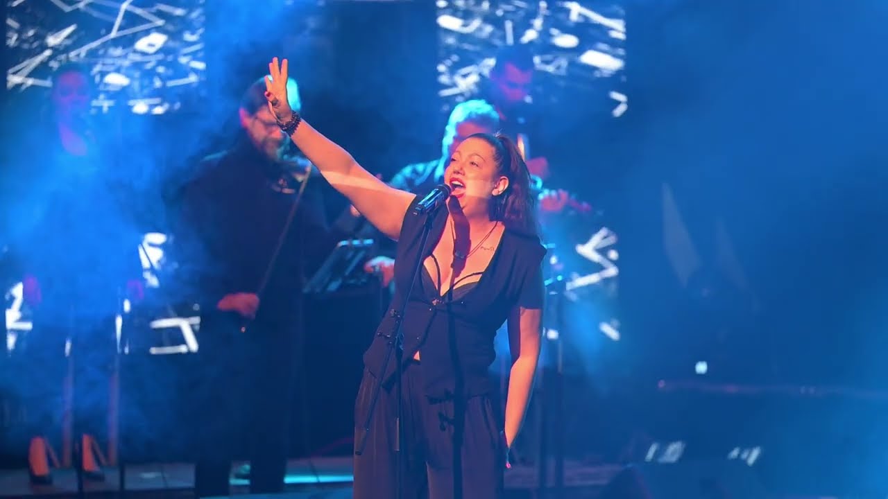 Bitola's Orchestra DIVA ⋮IWConnect feat. Nade Taleska - Titanium