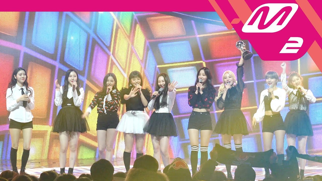 [MPD직캠] 모모랜드 1위 앵콜 직캠 4K '뿜뿜(BBoom BBoom)' (MOMOLAND FanCam No.1 Encore) | @MCOUNTDOWN_2018.2.22