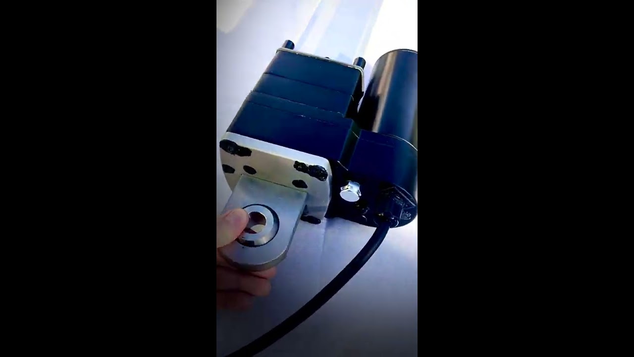 Prezentacja 8 tonowego siłownika do Solar Trackera cz. 1 / Linear Actuator for Solar Tracker