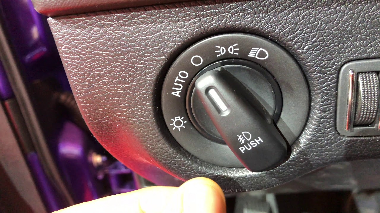 Dodge Charger &mdash; Как включить/выключить фары