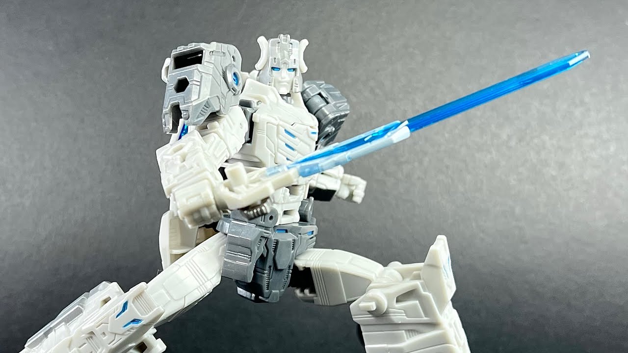 That's Just Prime...Ah !!!  Transformere Age of the PRIMES Voyager Prima Prime Chefatron Review