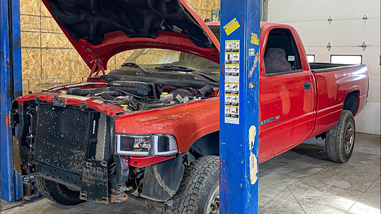 2nd gen dodge gets tore down to get ready for paint! Pt.1