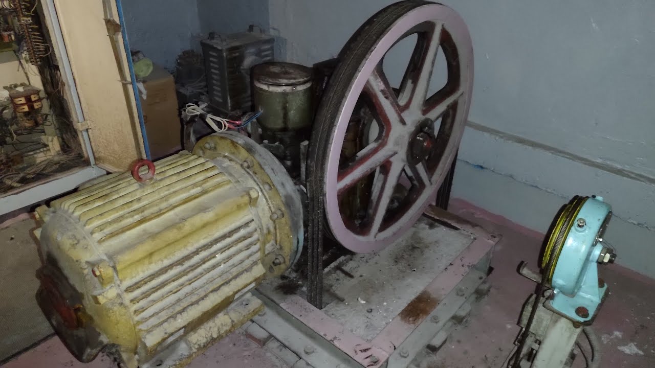 Машинное помещение лифта г/п 350 кг, V=0,71 м/с 1973 года с электродвигателем АС-72.