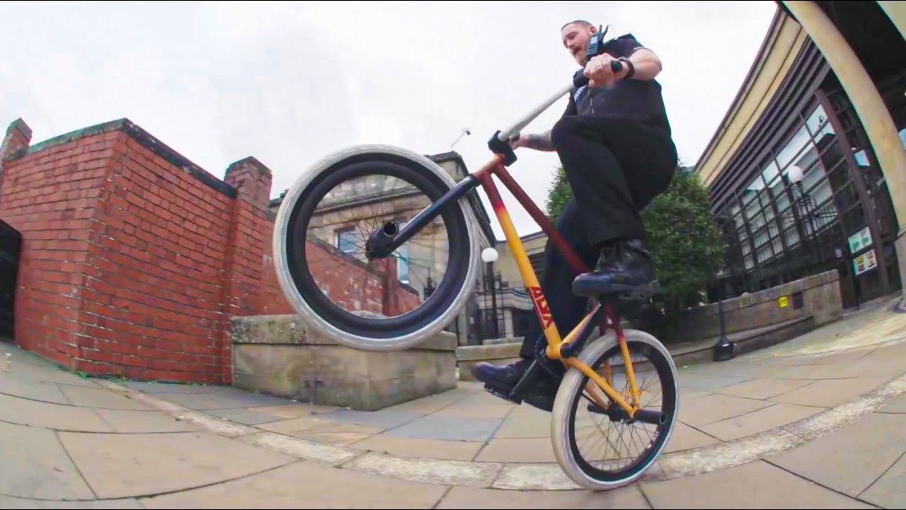 Source BMX / Battle of the Brands / Official Trailer 2020