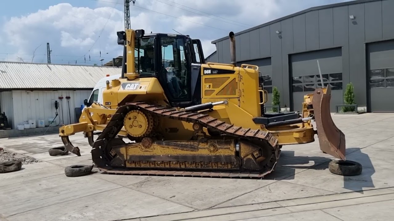 Planierraupe CAT D6N T4 LGP, Kettendozer mit hydraulischem Ripper, 6-Wege-Verstellung, Klima, Radio