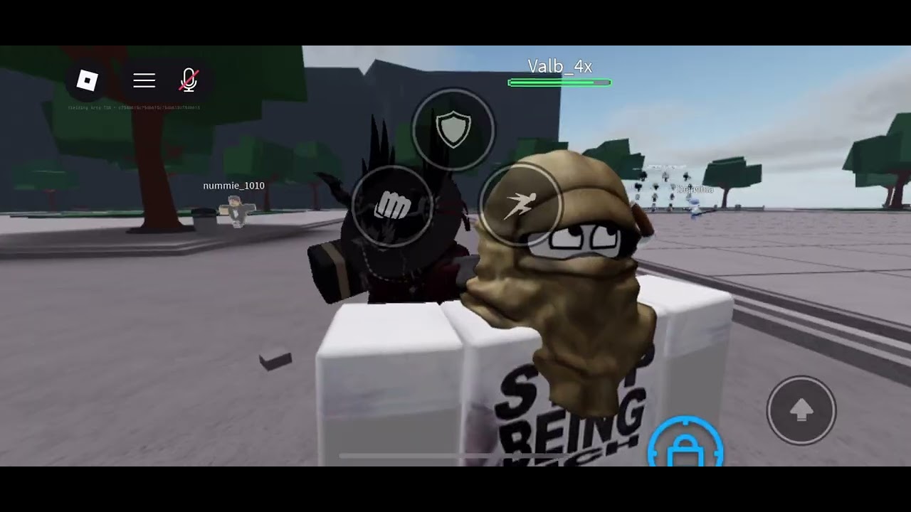 課金してるアカウントでチート使うやつはなに