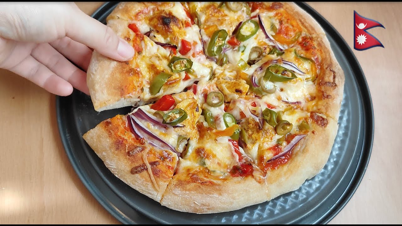 How to make Chicken Pizza in Nepali | सजिलो चिकन पिज्जा