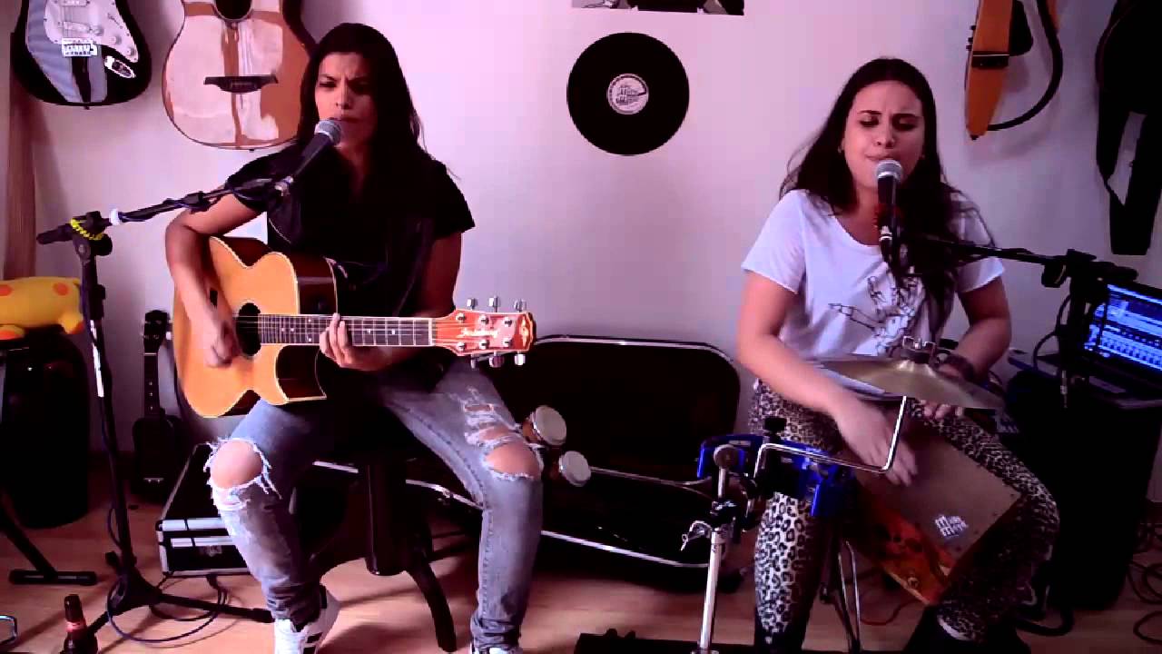 Run to the hills Acoustic (Iron Maiden) - Mari e Maya