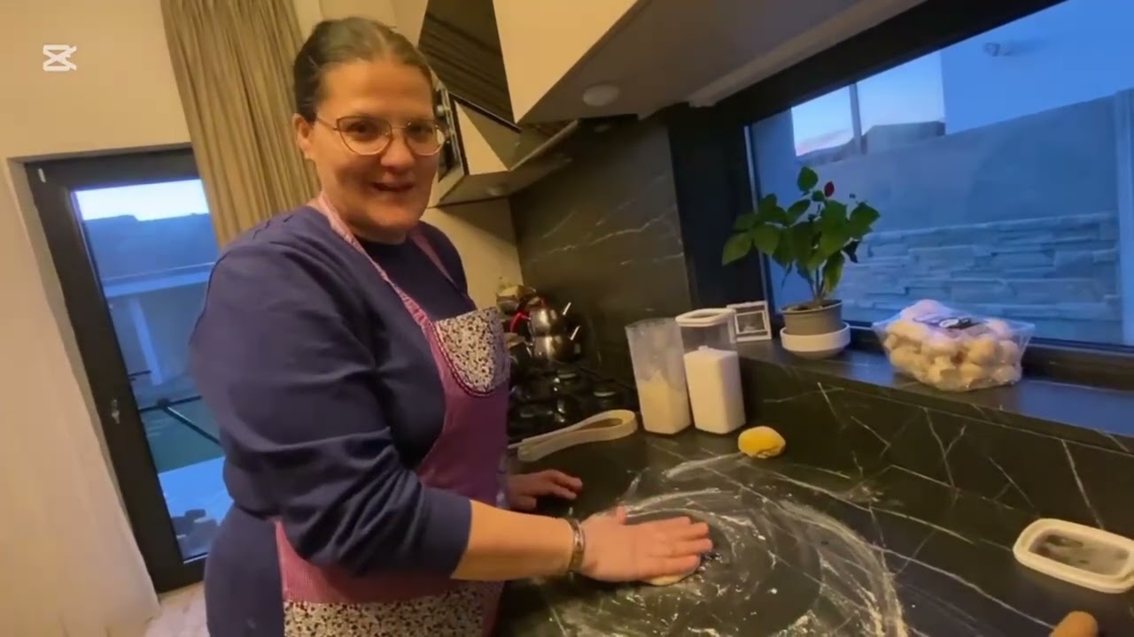 Supă De Găină Cu Tăieței De Casă  Cu Kritharaki Pastă🍴🫕🥗🍃