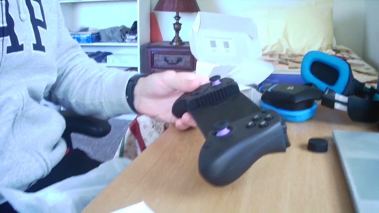 Casual unboxing of the ABXYLUTE S8