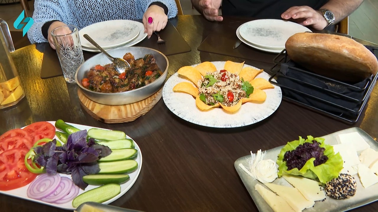 Tut restoranında aşpaz Yeganə xanımdan turşulu quzu əti resepti | Nuşcan 19-cu veriliş
