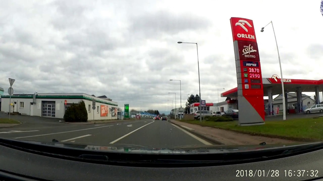Driving Chomutov - Praha (Czech Republic) 130km