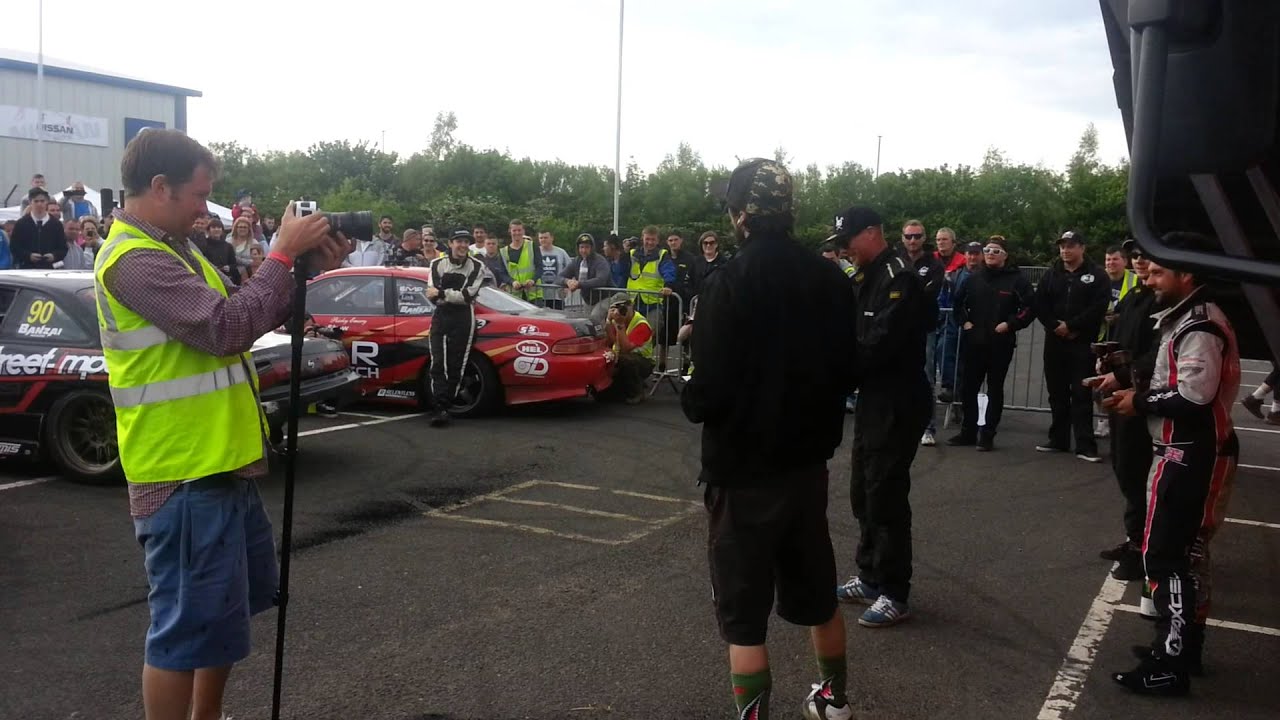 Trophy presentation at Extreme Torque Show Nissan 2014