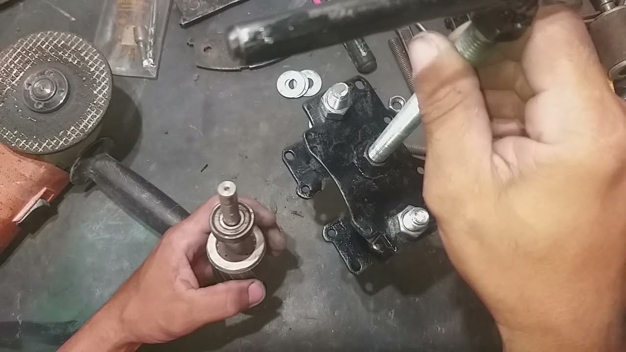 Como hacer un extractor casero de baleros o rodamientos .... Con bandas de frenos....