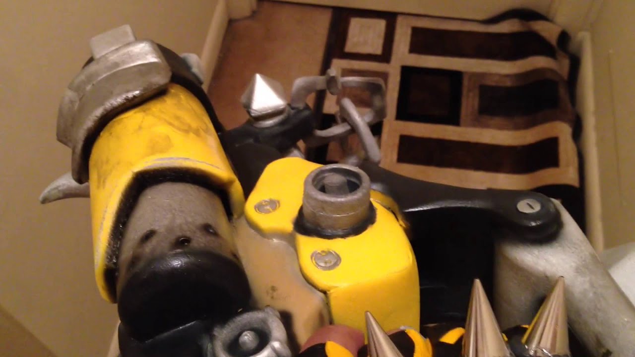 Junk Gun is Ready!  (Roadhog Cosplay - WIP)