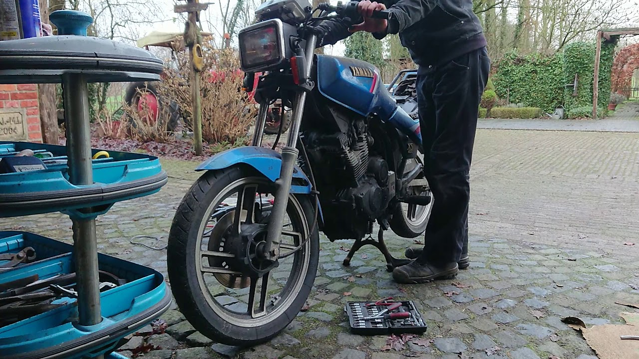 Yamaha xs 400 Seca 1984 startup after 15 years