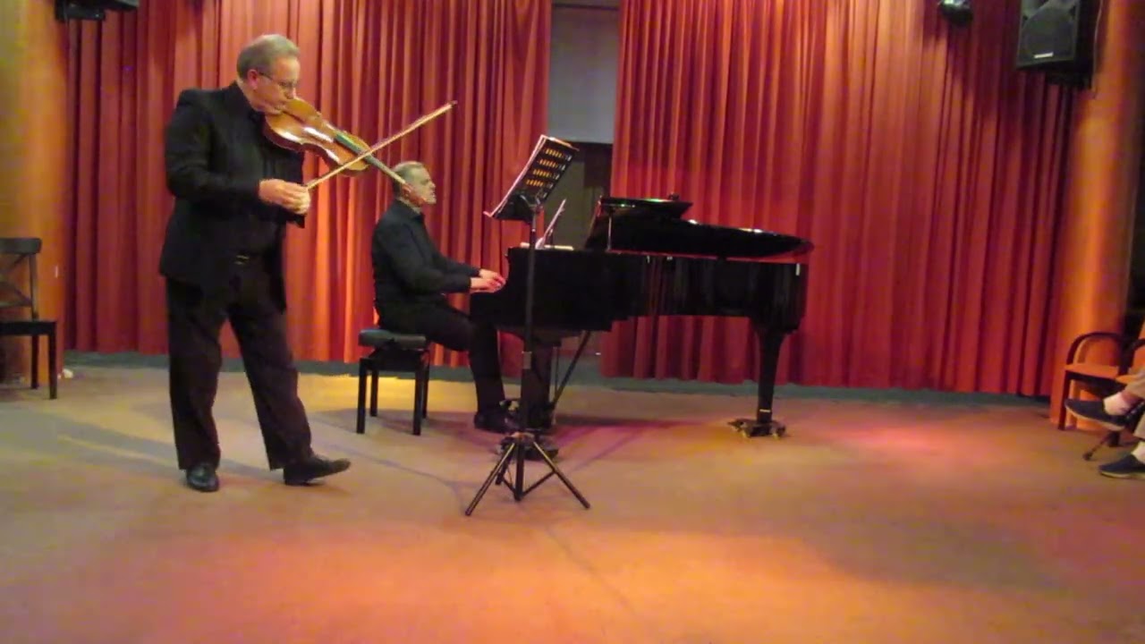 Sonata KV 302, W. A. Mozart.
