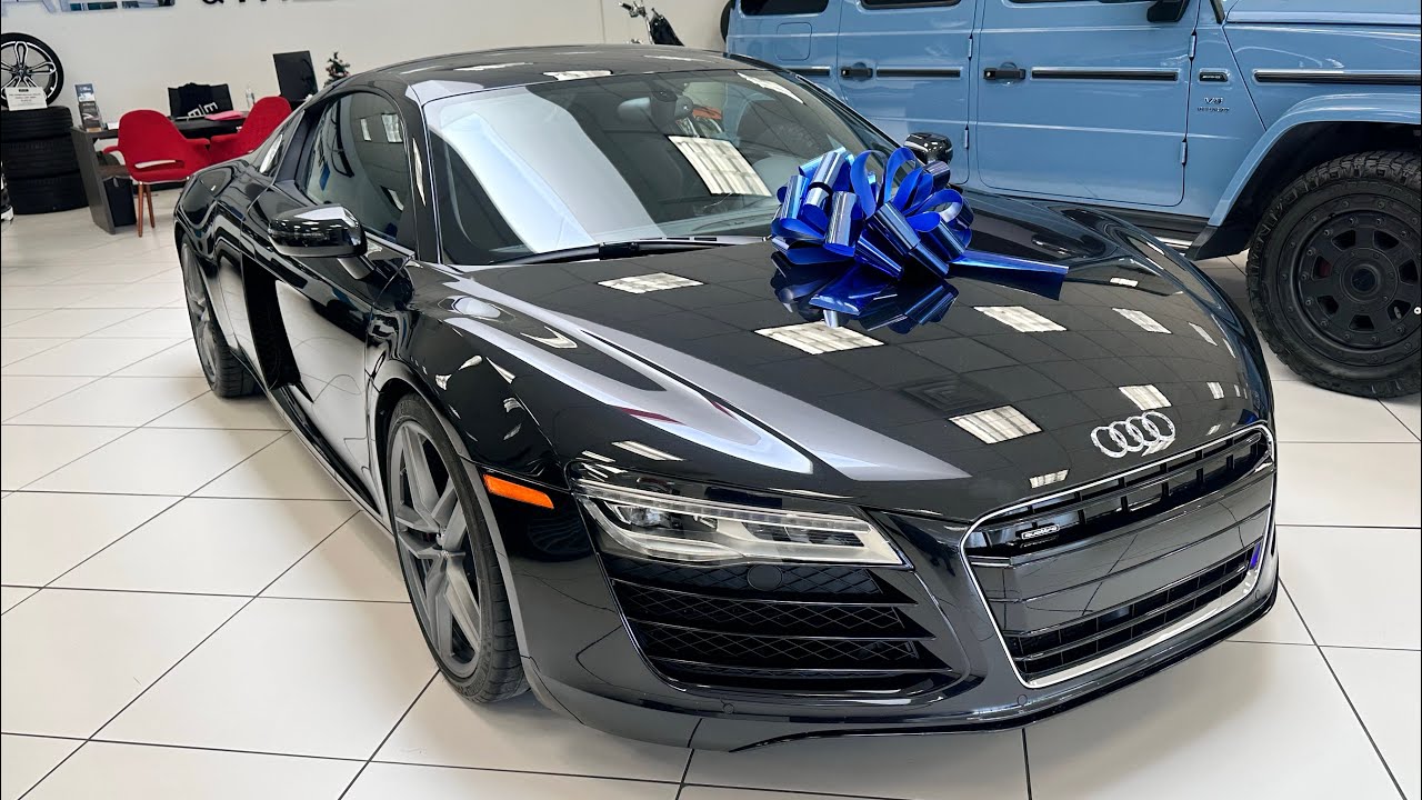 Walk-Around - 2015 Audi R8 | Makes & Models