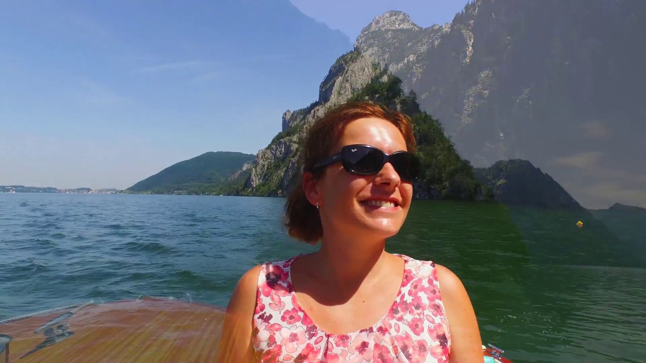 Mit dem Motorboot auf dem Traunsee