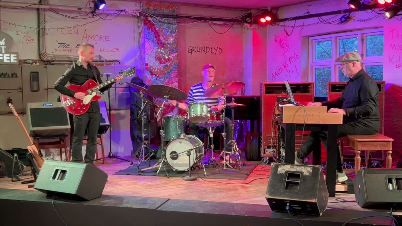 Klaus Menzer & The Groovy Bag, sammendrag
