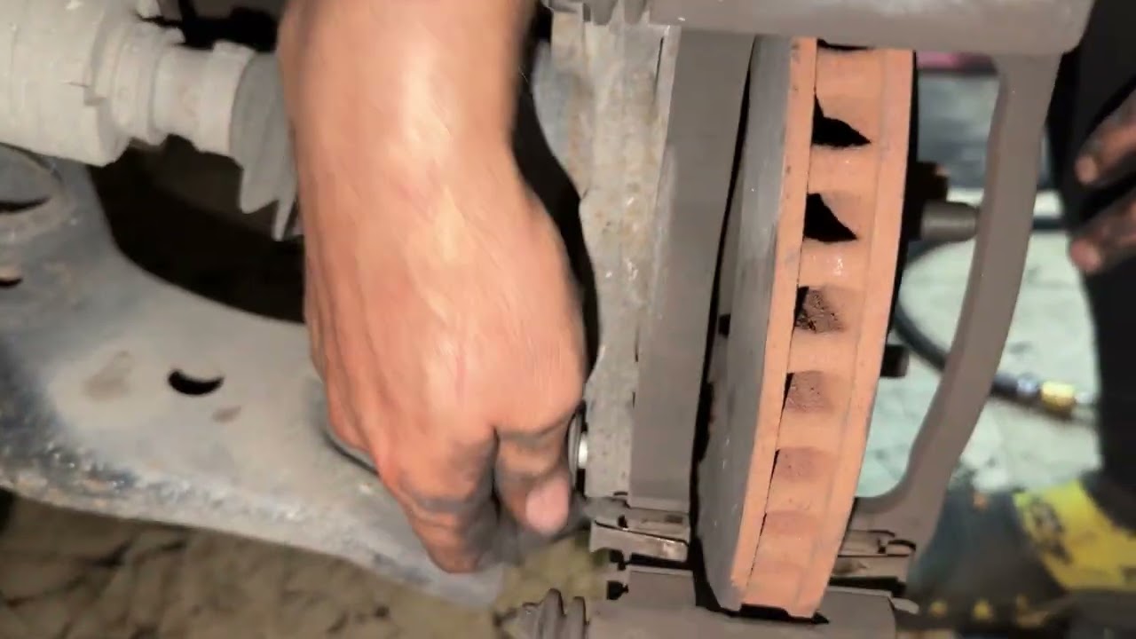 Toyota RAV4 front brake pads  change #automobile #toyotacar #mechanic  #youtube #lifeisbutadream 