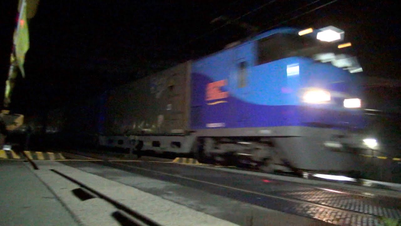 May 17, 2020 Japan midnight freight train