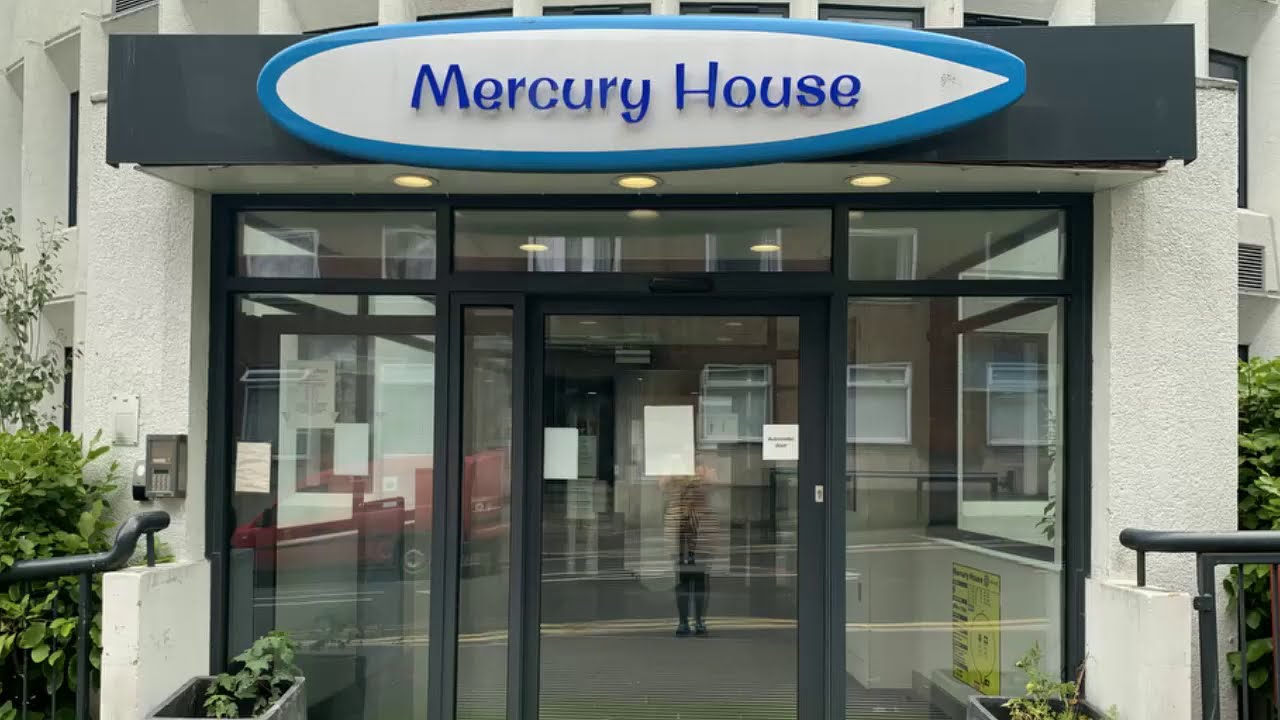 Checking-in at Mercury House