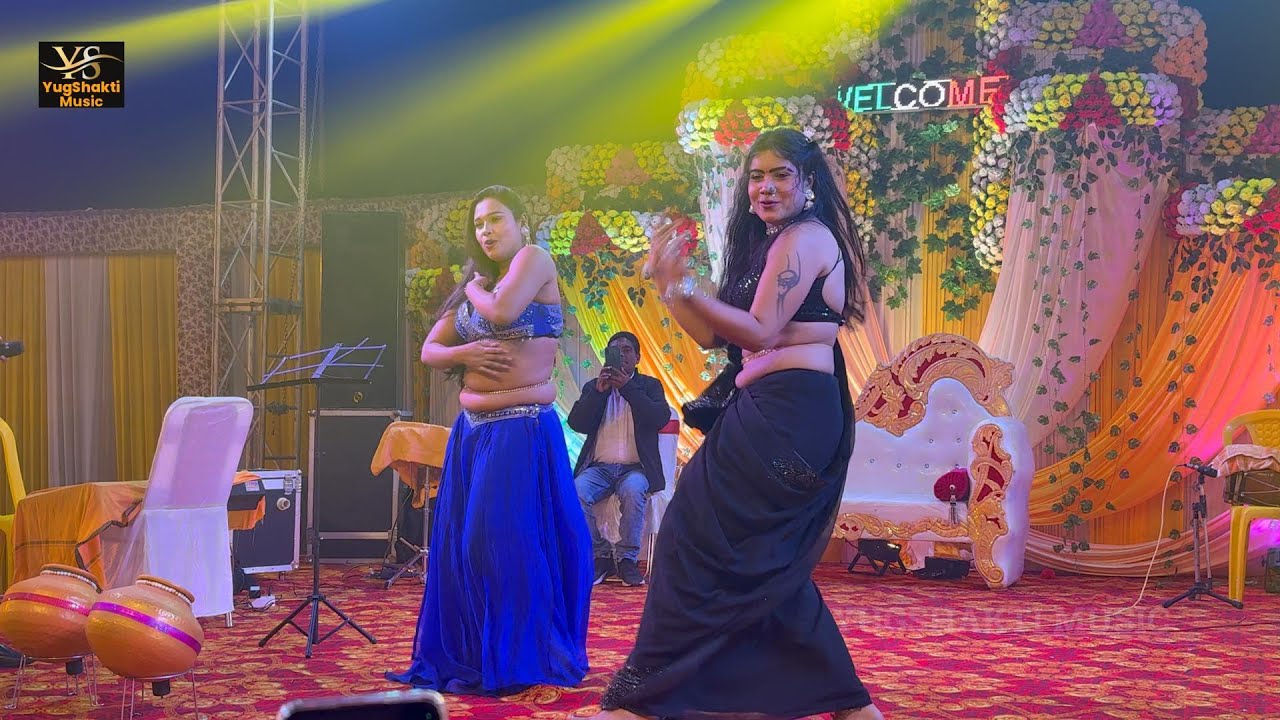 आज की रात II Aaj Ki Raat II #viraldance #bollywood Stage Show 2025