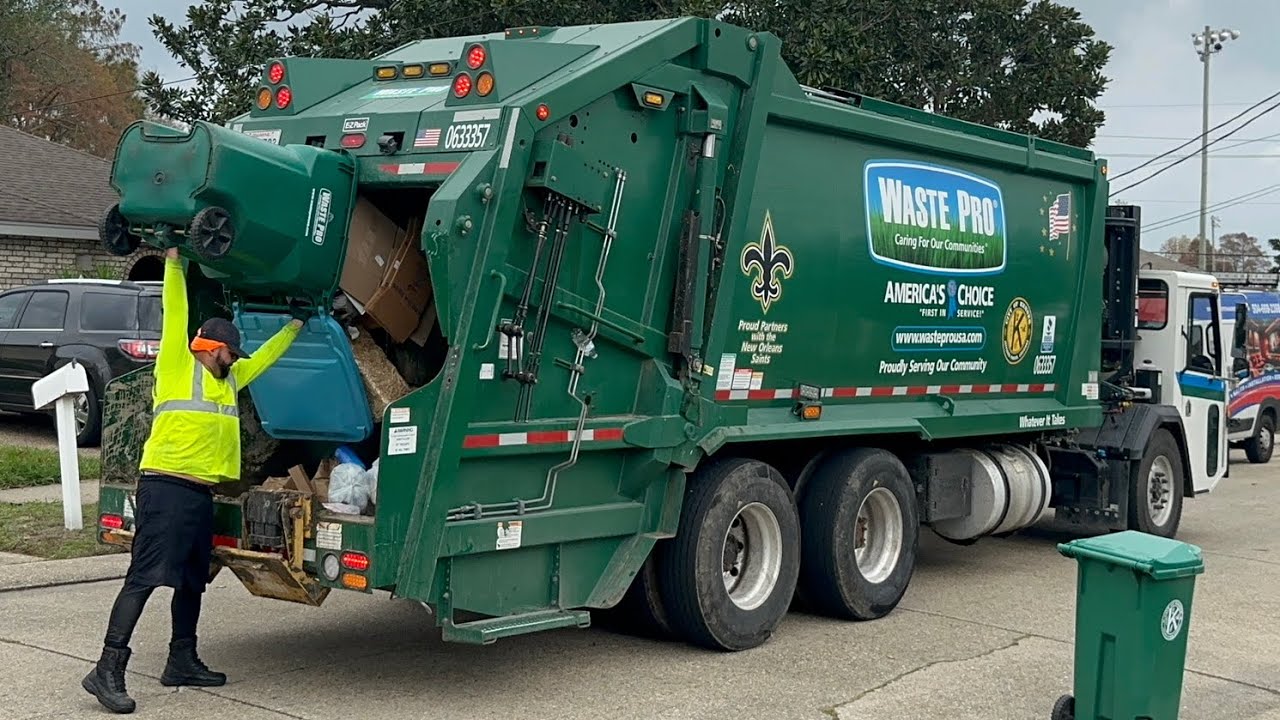 Waste Pro Diesel Battle Ez-Pack Goliath Rear Loader Garbage Truck Packing Kenner Trash
