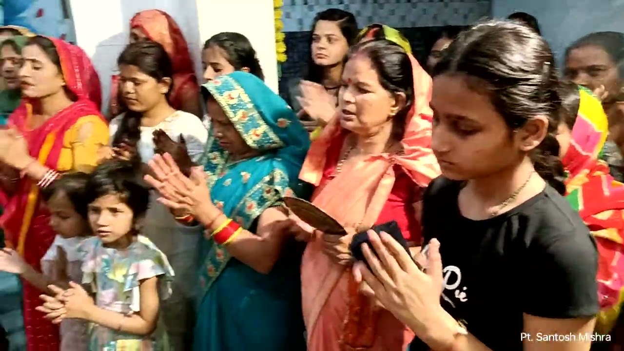 प्राचीन शिव शक्ति दुर्गा मंदिर सेवा समिति ट्रस्ट हिमालया एनक्लेव में आज शाम की आरती 