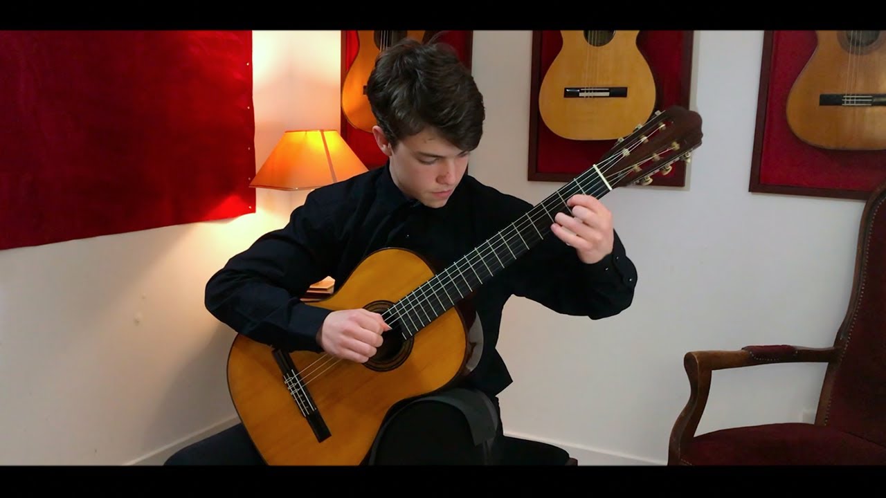 Paolo Besson plays Burgalesa by Federico Moreno Tórroba