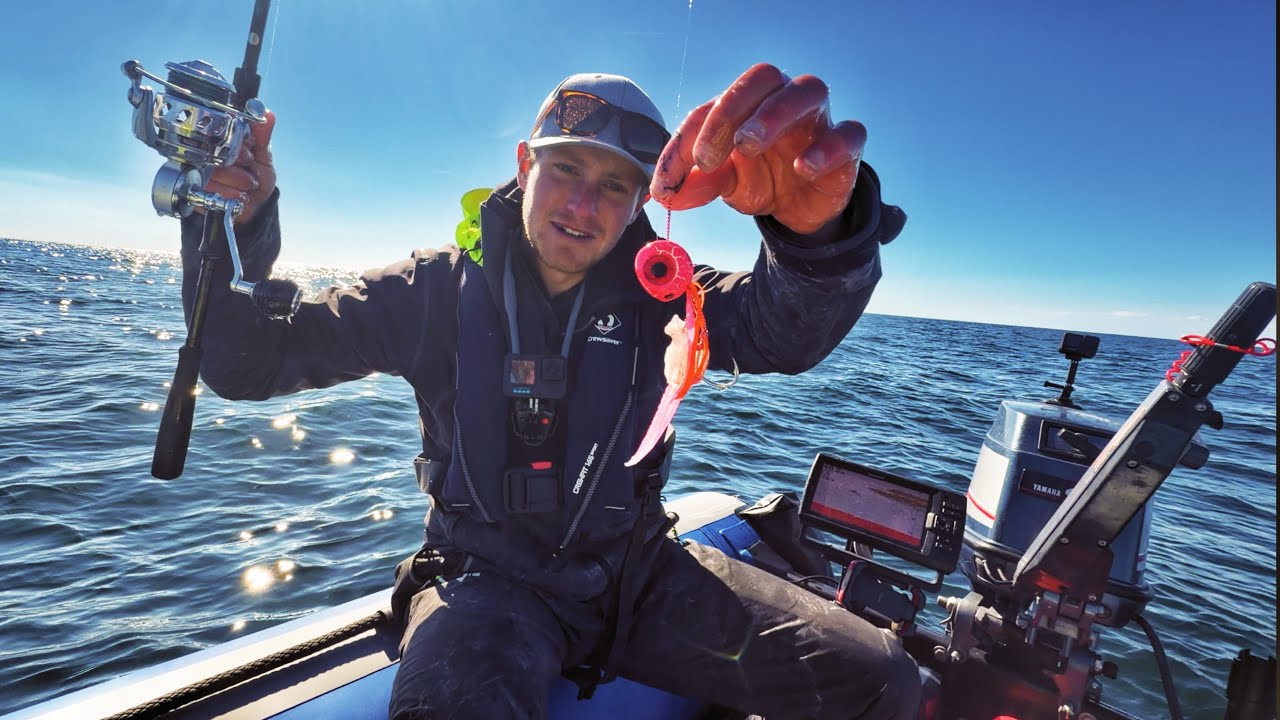 10 миль на надувной лодке | Ловля кальмаров и рифов в открытом море в Великобритании