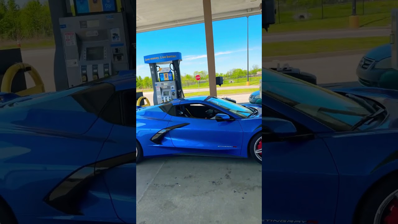 Gassing up the 2022 C8 stingray R  on this beautiful day in Kentucky 💙