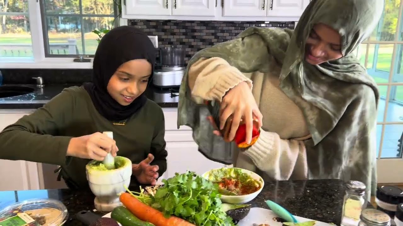 🌱🪴 Maryam and Fatima Masud made plant based Sandwich Cake for the 3ZERO Eat4Environment Challenge
