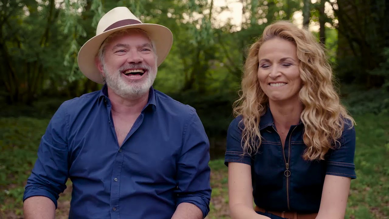 Ontdek onze verrassende cast van 'MAMMA MIA!'
