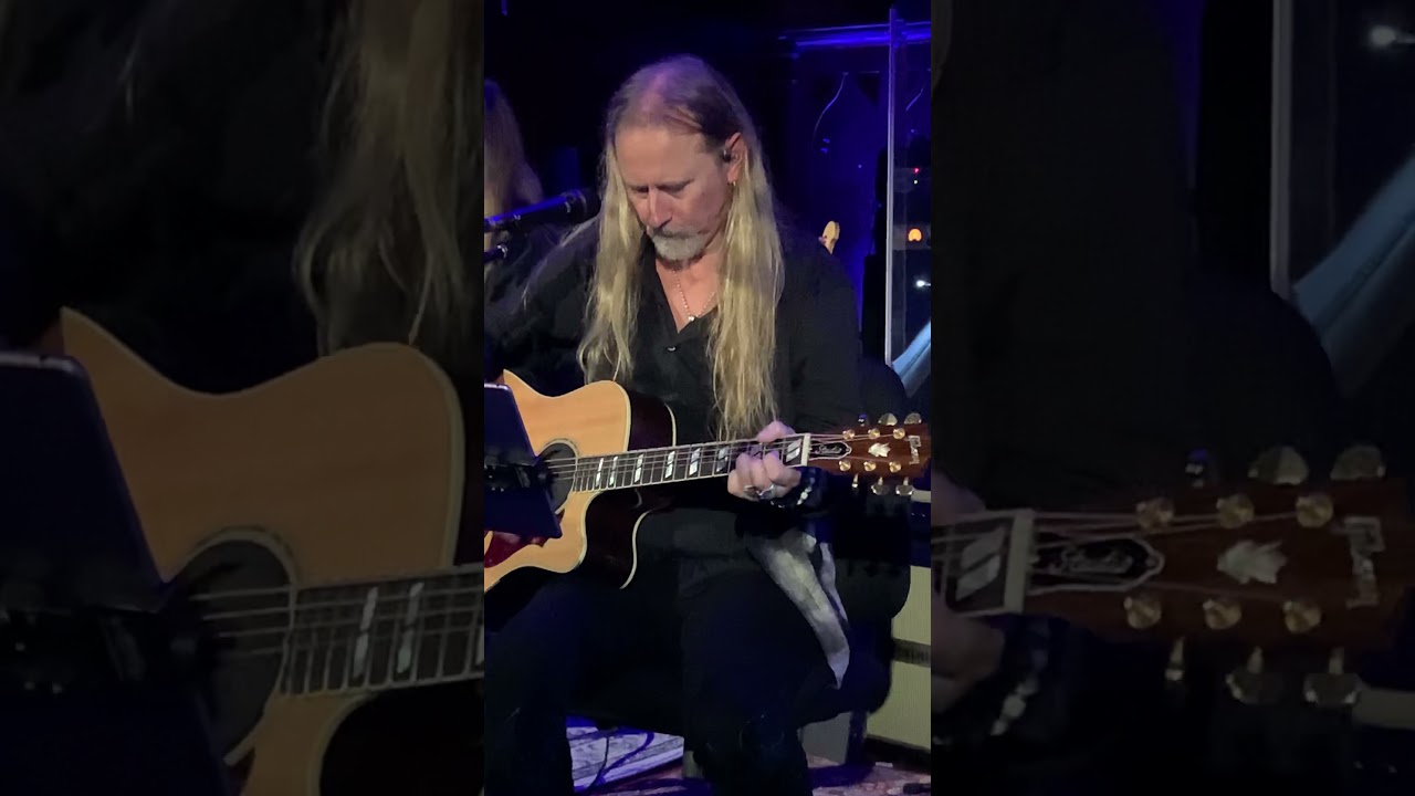 Jerry Cantrell - Black gives way to blue live