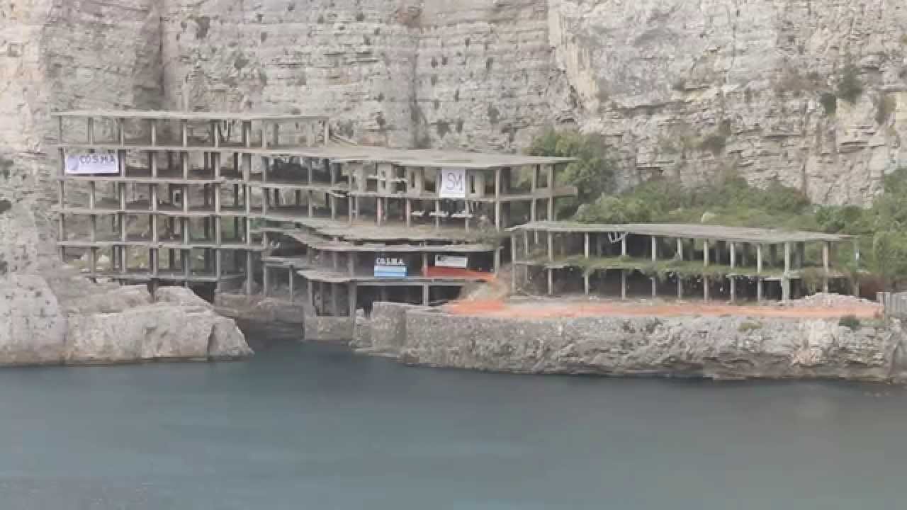 Demolizione ecomostro di Alimuri - Meta di Sorrento