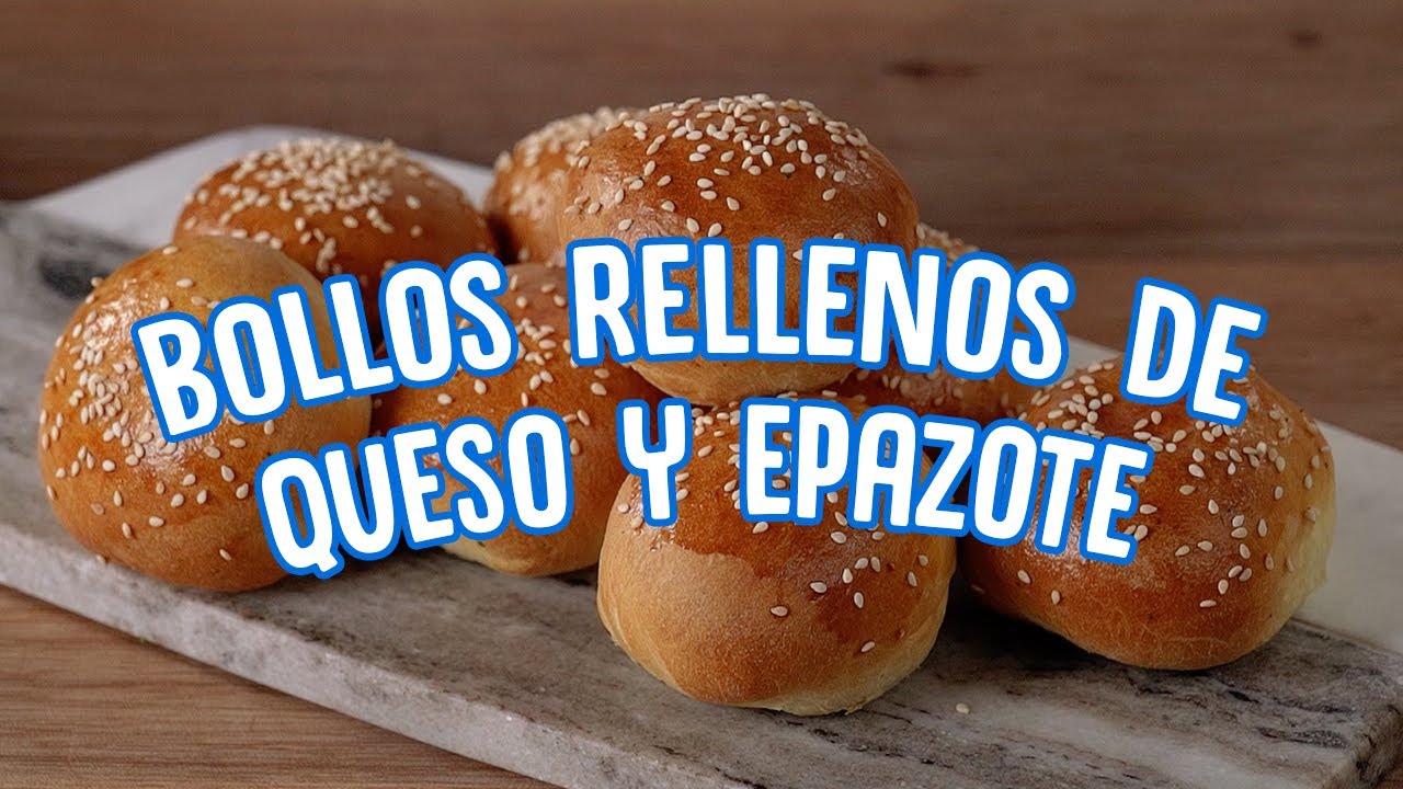 Bollos rellenos de queso con epazote | Receta fácil con Irving Quiroz