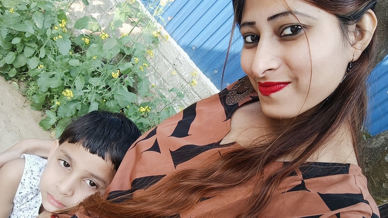 শুভ দুপুর 😊 দুপুরের খাবার খেয়ে চলে আসলাম মাঠে 😊 সবার খাবার খাওয়া হলো ? Subscribe #live #ytlive