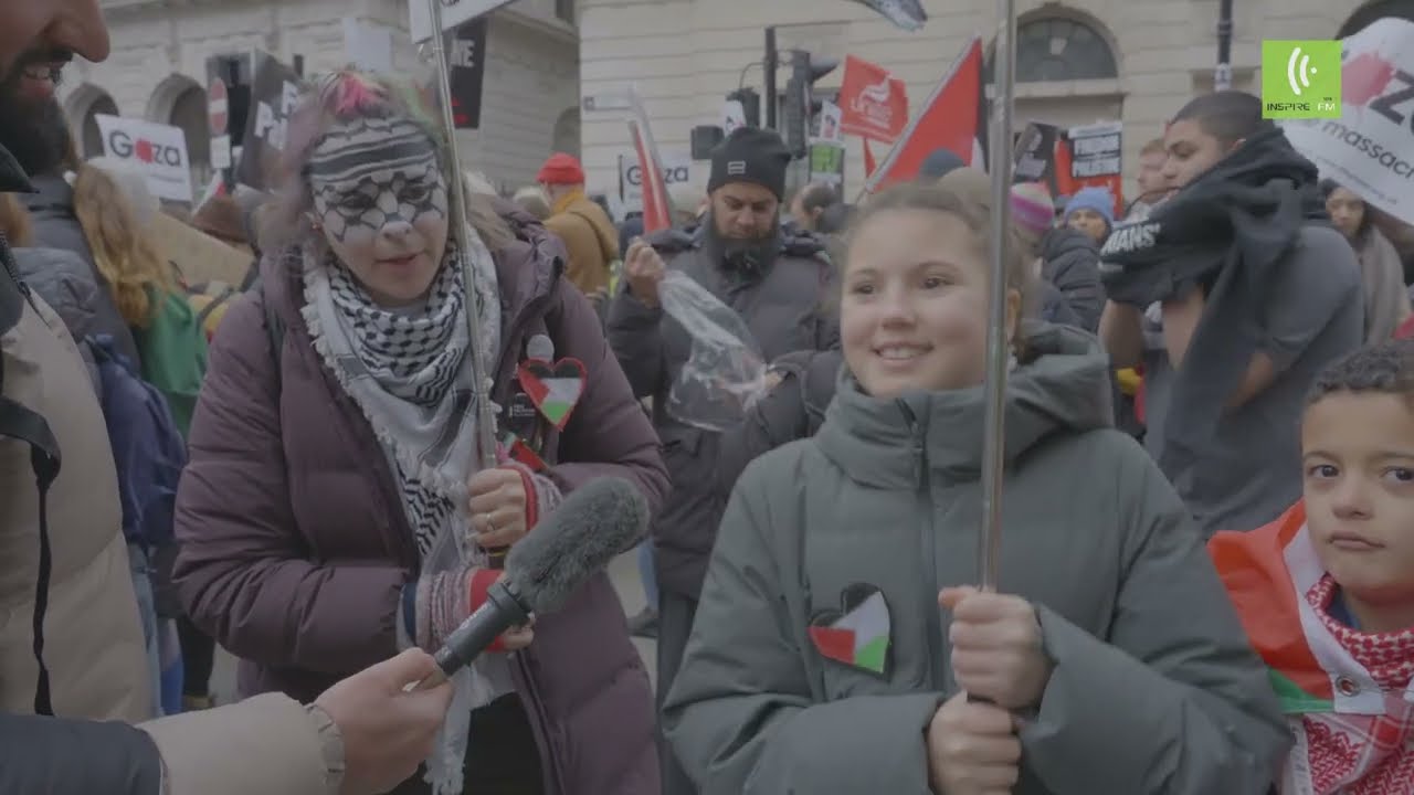 500,000 Pro-Palestine Protesters March Through London on 'Global Day of Action'