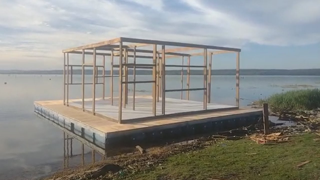 CASA FLUTUANTE QUASE PRONTA - canal saalada