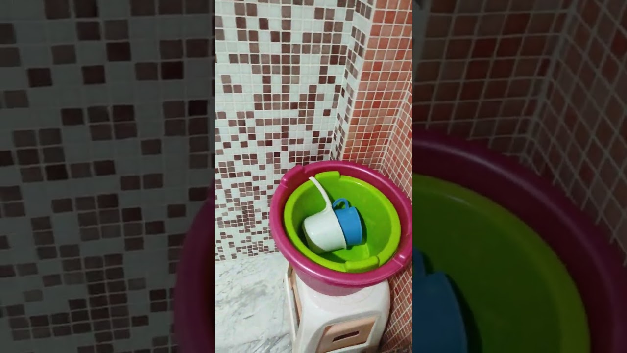 السلام عليكم ورحمة الله وبركاته نقدم لكم بيوت استحمام للعائلات حمام الحاج لخضر التلاغمة يرحب بكم