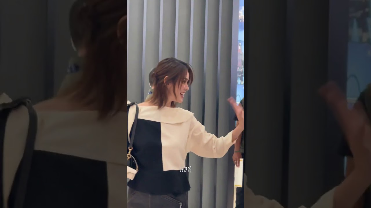 29.01.2026 Emi Thasorn -  The Coach Tabby Shop @ EmQuartier 