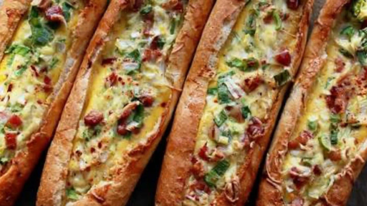 Egg Boats|baked Egg boats|cheesy eggs Boats|  stuffed Eggs|Eggs |How to make egg boats