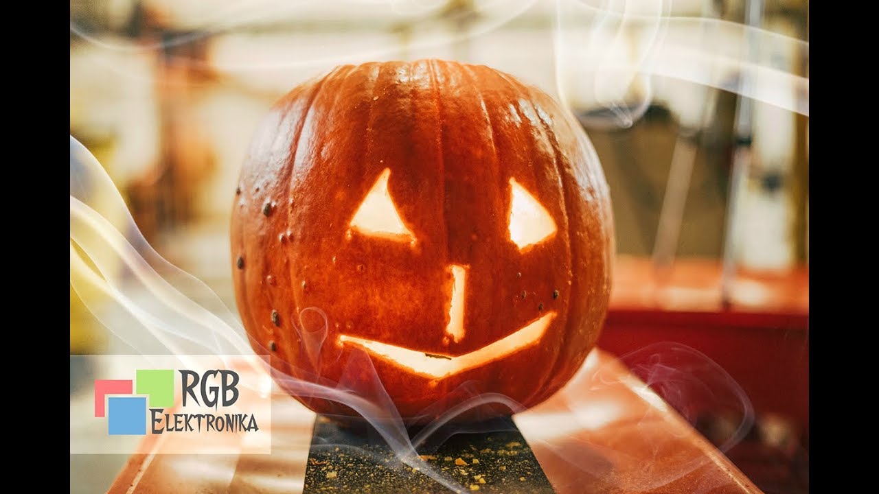 Wycinanie halloween'owej dyni robotem przemysłowym KUKA KRC1!