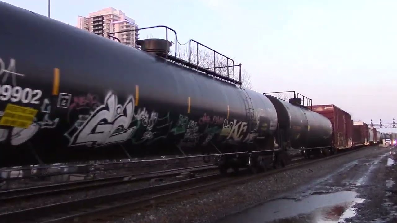 CN 8809 Leads 397 w/ NS 1800 'Yellow Bonnet'! | 02.27.26