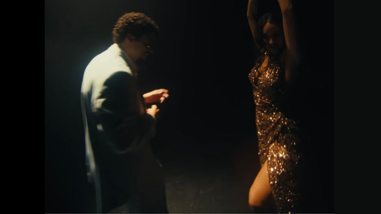 ( FREE ) BAD BUNNY TYPE BEAT - BAILANDO EN EL FUEGO