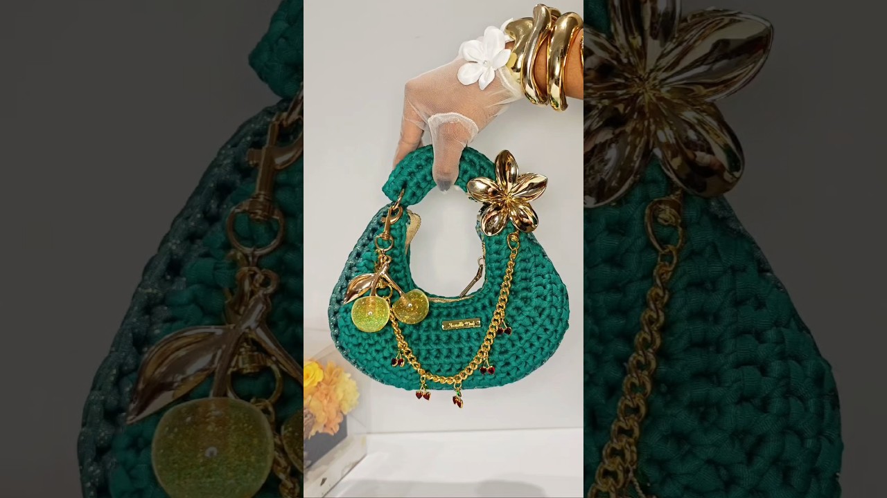 it's lunate, the cutest crochetbag you MUST have in 2026. worldwide delivery 