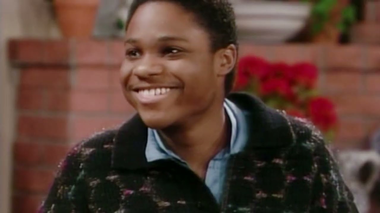 THE COSBY SHOW’S SECRET MEN’S CLUB: HUXTABLE HOAGIES, DANCING GIRLS & POPCORN CHAOS EXPOSED!